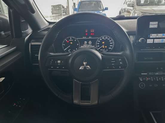 MITSUBISHI-TRITON-2.4 BITURBO DIESEL CD KATANA 4X4 AUTOMÁTICO MITSUBISHI-TRITON-2024