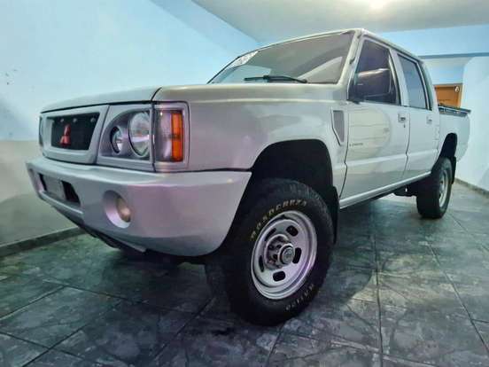 MITSUBISHI-L200-2.5 GL 4X4 CD 8V TURBO DIESEL 4P MANUAL MITSUBISHI-L200-2005