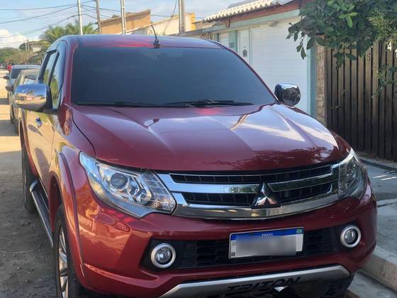 MITSUBISHI L200 TRITON 2.4 16V TURBO DIESEL SPORT HPE-S CD 4P 4X4 AUTOMÁTICO