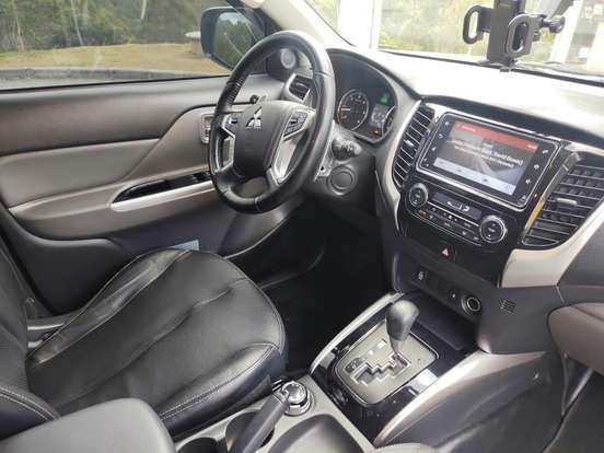 MITSUBISHI-L200 TRITON-2.4 16V TURBO DIESEL SPORT HPE-S CD 4P 4X4 AUTOMÁTICO MITSUBISHI-L200 TRITON-2019