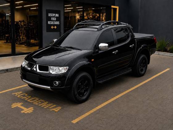 MITSUBISHI L200 TRITON 3.5 HPE 4X4 CD V6 24V FLEX 4P AUTOMÁTICO