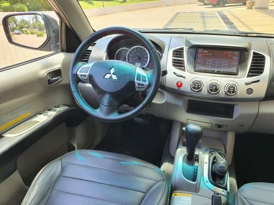 MITSUBISHI-L200 TRITON-2012
