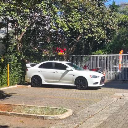 MITSUBISHI-LANCER-2014