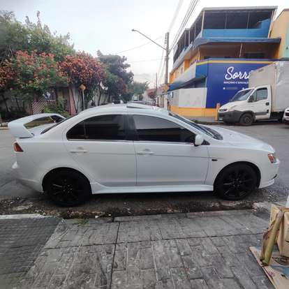 MITSUBISHI-LANCER-2014