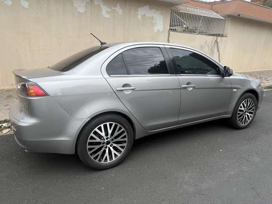 MITSUBISHI-LANCER-2016