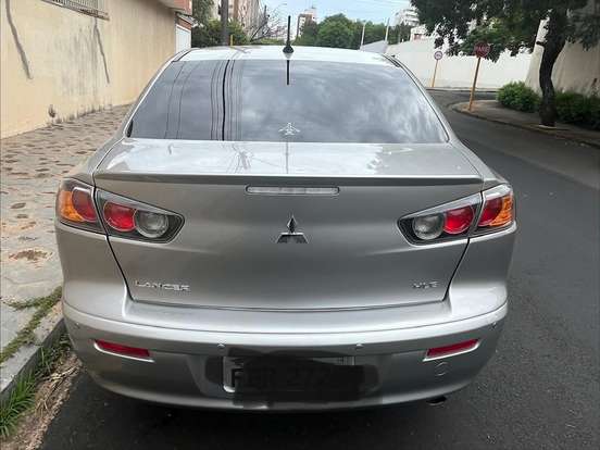 MITSUBISHI-LANCER-2.0 HLE 16V GASOLINA 4P AUTOMÁTICO MITSUBISHI-LANCER-2016