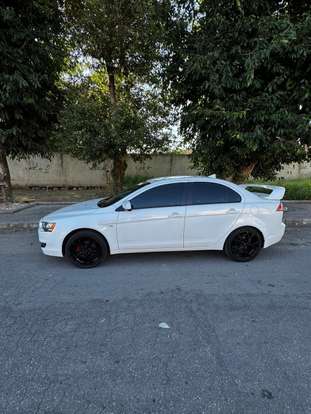 MITSUBISHI-LANCER-2018
