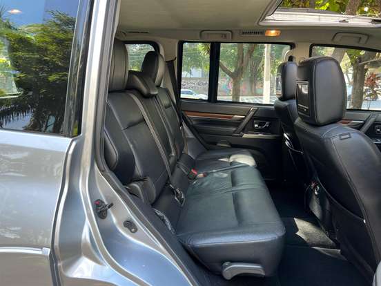 MITSUBISHI-PAJERO FULL-3.8 HPE 4X4 V6 24V GASOLINA 4P AUTOMÁTICO MITSUBISHI-PAJERO FULL-2013
