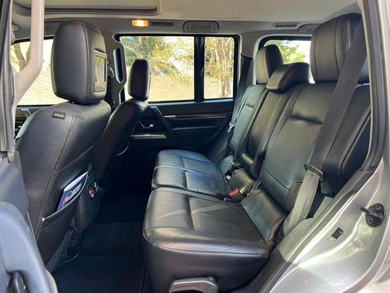 MITSUBISHI-PAJERO FULL-2013