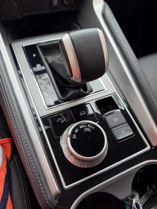 MITSUBISHI-PAJERO SPORT-2024