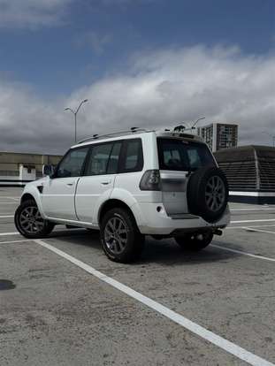 MITSUBISHI-PAJERO TR4-2013