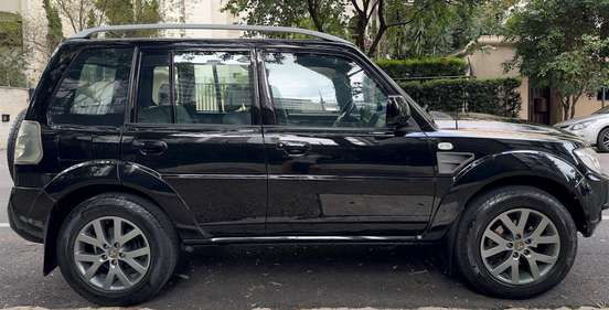 MITSUBISHI-PAJERO TR4-2013