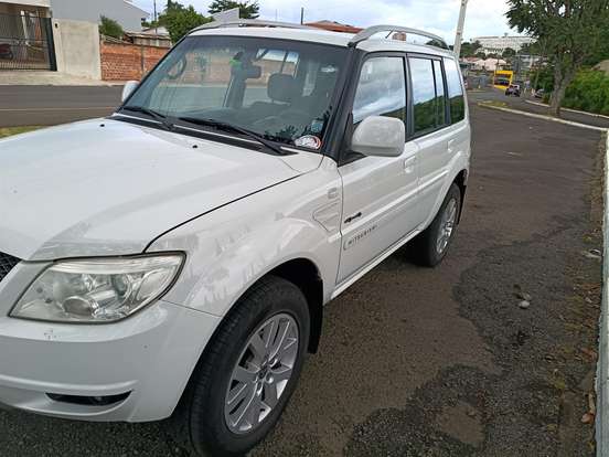 MITSUBISHI-PAJERO TR4-2.0 4X4 16V 140CV FLEX 4P AUTOMÁTICO MITSUBISHI-PAJERO TR4-2012