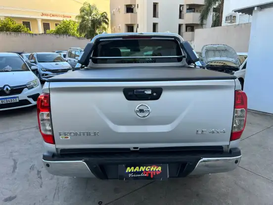 NISSAN-FRONTIER-2017
