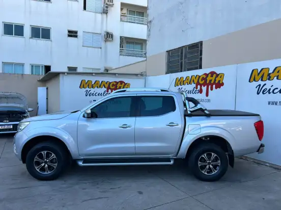 NISSAN-FRONTIER-2017