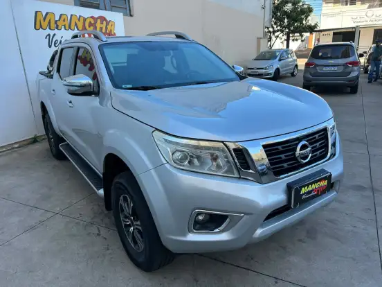 NISSAN-FRONTIER-2017