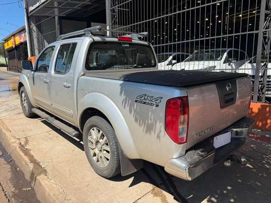 NISSAN-FRONTIER-2012