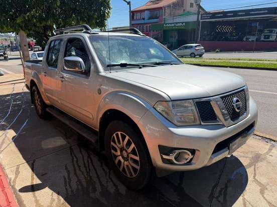 NISSAN-FRONTIER-2.5 SL 10 ANOS 4X4 CD TURBO ELETRONIC DIESEL 4P AUTOMÁTICO NISSAN-FRONTIER-2012