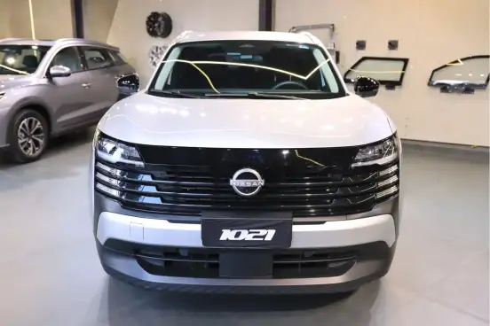 NISSAN-KICKS-2025