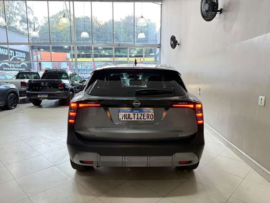NISSAN-KICKS-2025