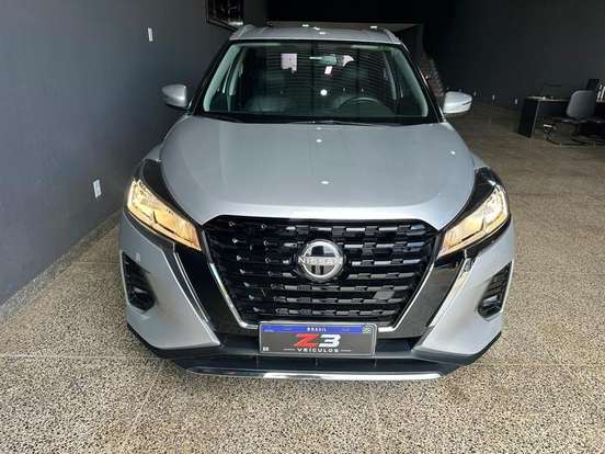 NISSAN-KICKS-2023