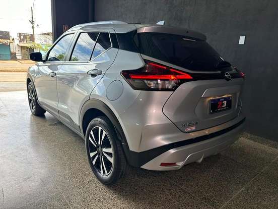 NISSAN-KICKS-2023