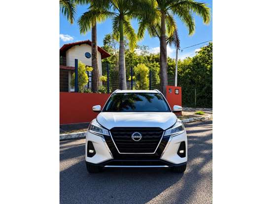 NISSAN-KICKS-2023