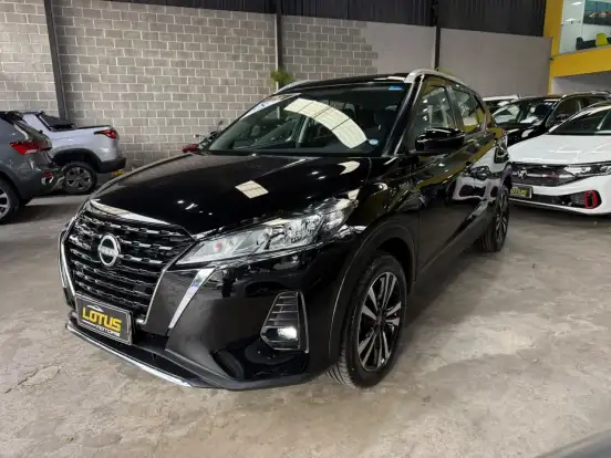 NISSAN-KICKS PLAY-2025