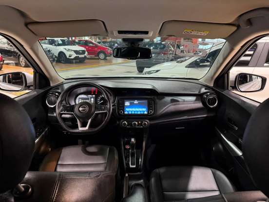 NISSAN-KICKS PLAY-2025