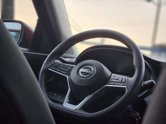 NISSAN-KICKS PLAY-2024