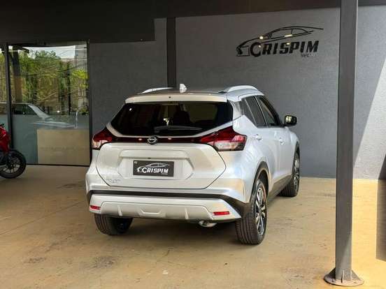 NISSAN-KICKS PLAY-2025