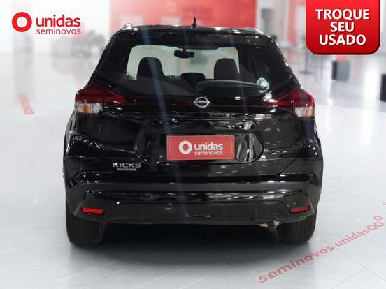 NISSAN-KICKS PLAY-2025