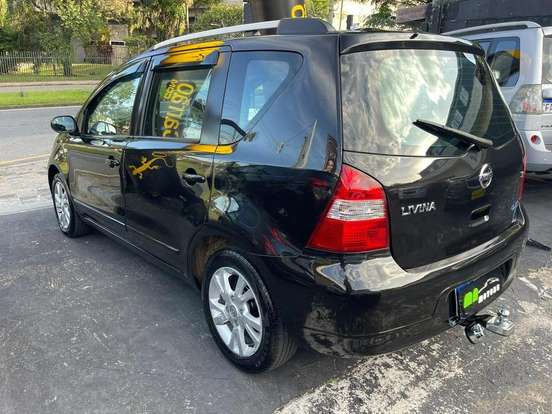 NISSAN-LIVINA-2013
