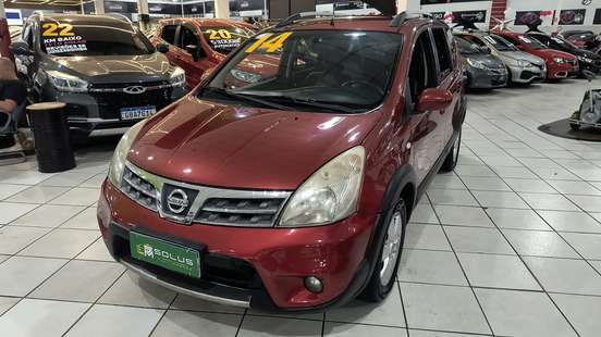NISSAN-LIVINA-2013