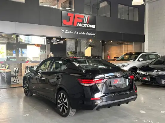 NISSAN-SENTRA-2023