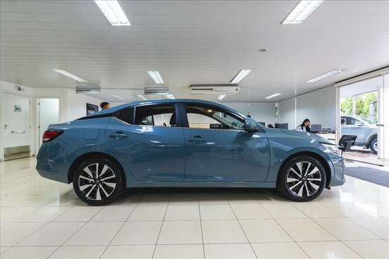 NISSAN-SENTRA-2025