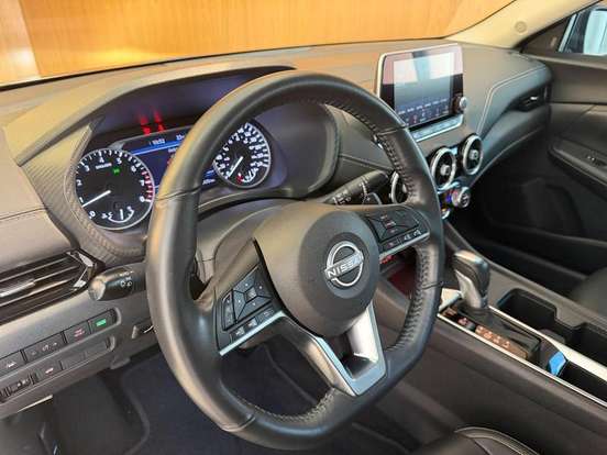NISSAN-SENTRA-2024