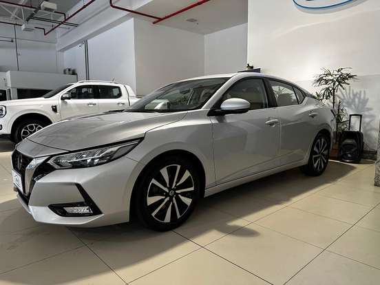 NISSAN-SENTRA-2023