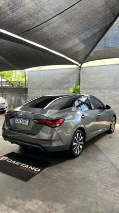 NISSAN-SENTRA-2023