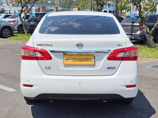 NISSAN-SENTRA-2.0 SL 16V FLEX 4P AUTOMÁTICO NISSAN-SENTRA-2015
