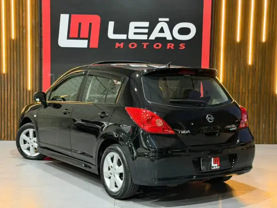 NISSAN-TIIDA-2012
