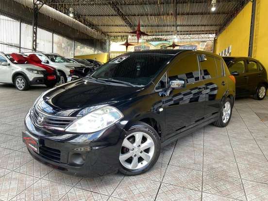 NISSAN-TIIDA-2011