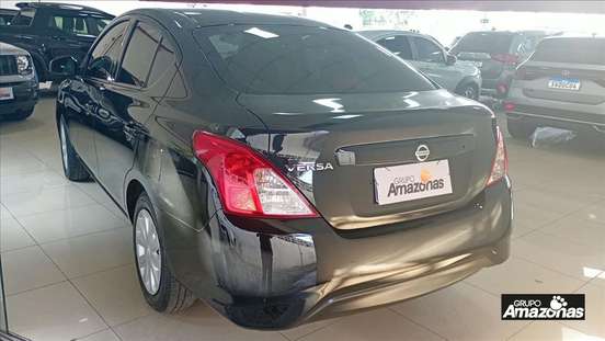 NISSAN-VERSA-2018