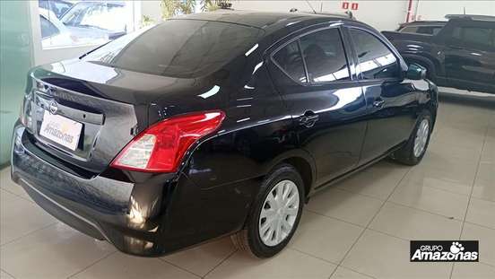 NISSAN-VERSA-2018