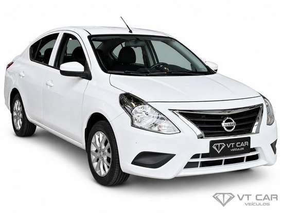 NISSAN-VERSA-2018