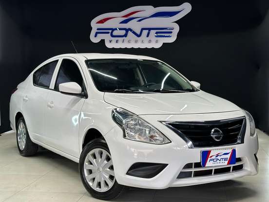 NISSAN-VERSA-2016
