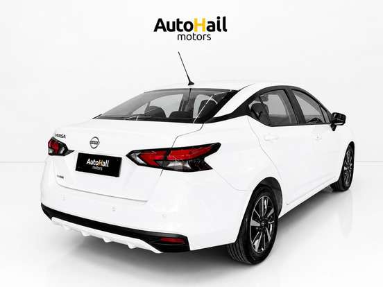 NISSAN-VERSA-2023