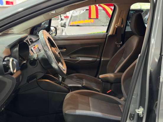 NISSAN-VERSA-2025