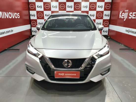 NISSAN-VERSA-2022