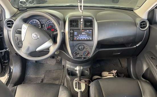 NISSAN-VERSA-2019